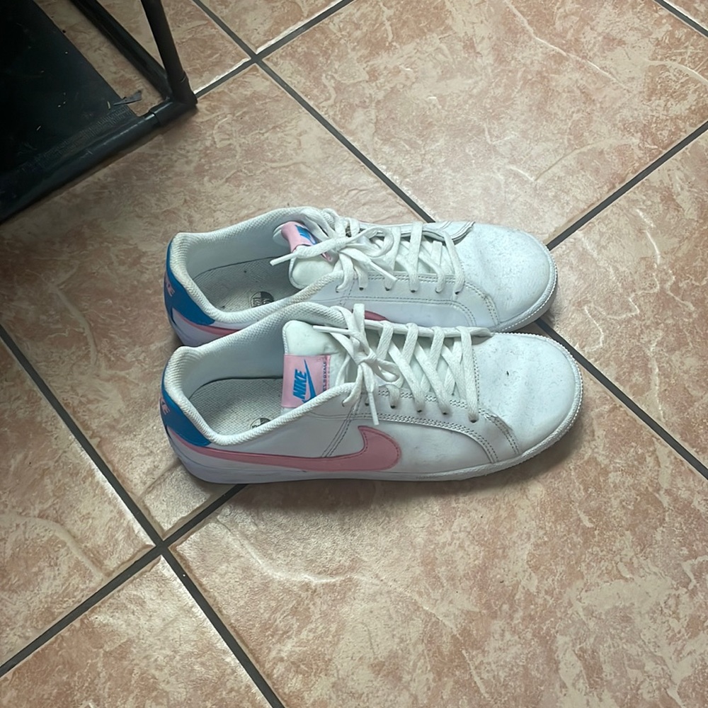 Women Nike Shoes